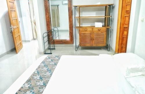 Depok Hotel | Tiray Homestay Syariah Yogyakarta Mitra RedDoorz