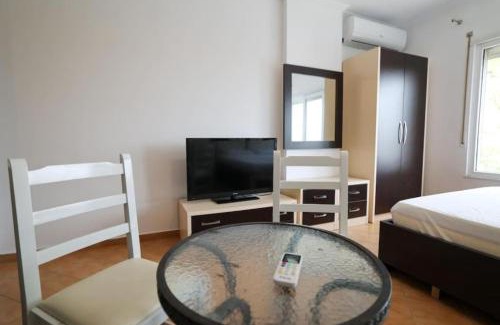 Durres Apartment | Tirent Apartment-Beachfront Studio at Shkëmbi i Kavajës