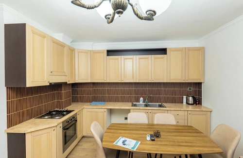 Tirana Apartment | Tirent Apartment - Spacious 2-Bedroom Stay Near Liqeni i Thatë