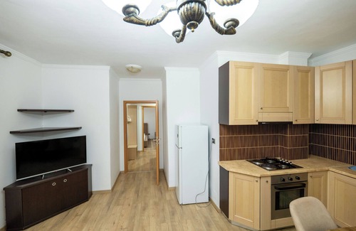 Tirana Apartment | Tirent Apartment - Spacious 2-Bedroom Stay Near Liqeni i Thatë