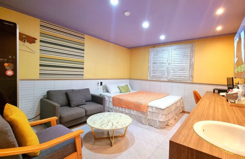 Dong-gu Hotel | Tirol Motel