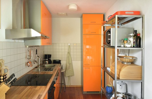 Weimar Apartment | Tirso de Milano: very close to Bauhaus and the Classics and with own parking!