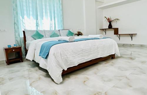 Tirupati Apartment | Tirupati Homestay - Shilparamam - Luxury AC apartments by Stayflexi - Fast WiFi, Kitchen, Android TV - Walk to PS4 Pure Veg Restaurant - Easy access to Airport, Railway Station and to all Temples