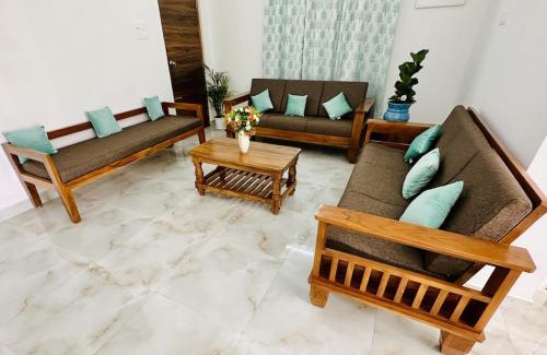 Tirupati Apartment | Tirupati Homestay - Shilparamam - Luxury AC apartments by Stayflexi - Fast WiFi, Kitchen, Android TV - Walk to PS4 Pure Veg Restaurant - Easy access to Airport, Railway Station and to all Temples