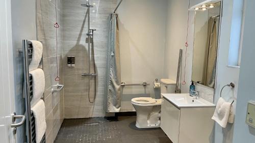 Belfast Apartment | Titanic Guest 4 Star Boutique- Tourism NI certified- Free parking