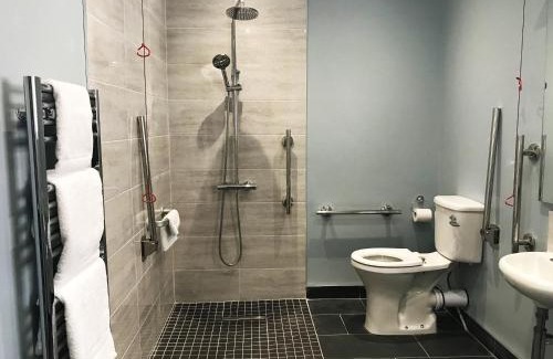 Belfast Apartment | Titanic Guest 4 Star Boutique- Tourism NI certified- Free parking