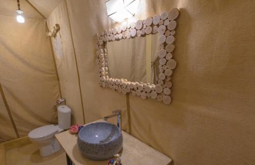Khamlia Bed & Breakfast | Titanic Merzouga Camp