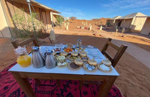 Khamlia Bed & Breakfast | Titanic Merzouga Camp