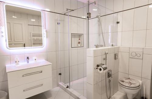 Inner City Budapest Apartment | Titaru House in the city center of Budapest