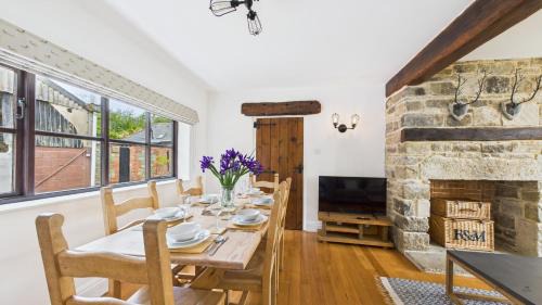 Ryde House | Tithe Barn a Stunning family home with panoramic views