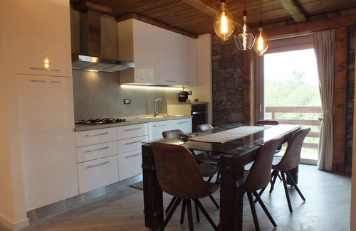 Zelbio Apartment | TIVANIA DREAM - Hi-end modern attic