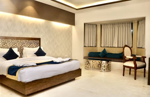 Bhiwadi Hotel | Tivoli Heritage Palace
