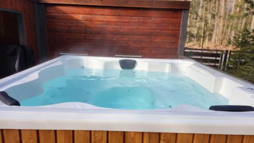 Tlen Apartment | Tleń Lodge - domy całoroczne z jacuzzi w cenie!