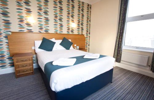 Torquay City Centre Hotel | TLH Victoria Hotel - TLH Leisure, Entertainment and Spa Resort