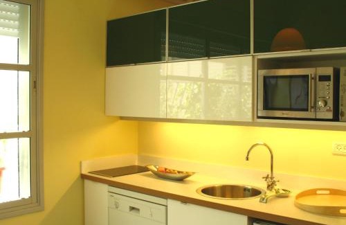 Tel Aviv City Center Apartment | TLV Living Apartment