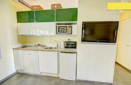 Tel Aviv City Center Apartment | TLV living, your home in Tel Aviv