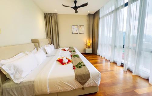 Golden Triangle Apartment | TM Persiaran Stonor KLCC - MK HOME