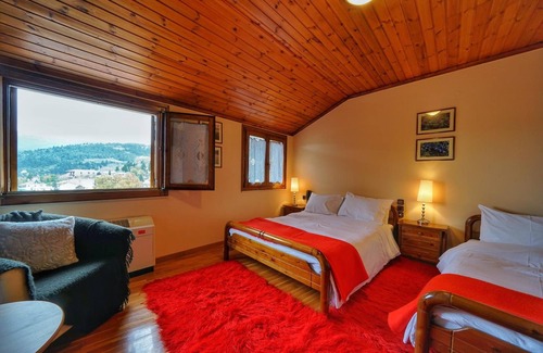 Eptalofos Hotel | To Balcony tis Agorianis