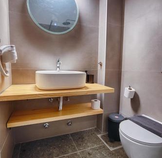 Moudros Hotel | To Kyma