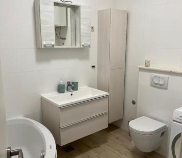 Split Apartment | To&Ma