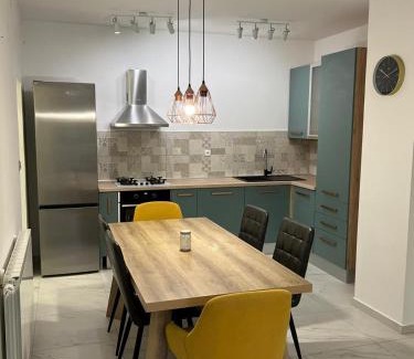 Split Apartment | To&Ma