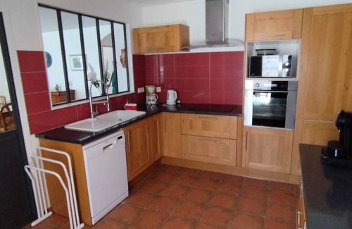 Mauguio Villa | To rent villa with swimming pool for 6 people close to shops and beaches