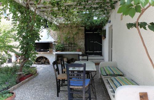 Galaxidi Apartment | To Spitaki Apartments