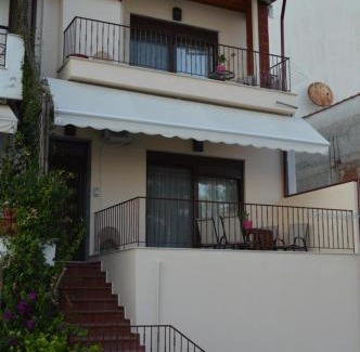 Neos Marmaras House | To Spitaki
