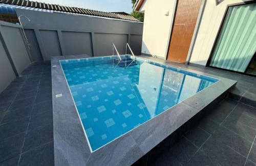 Bang Lamung Villa | To The Moon Pool Villa