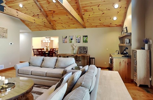 Blakeslee Cottage | To The Point