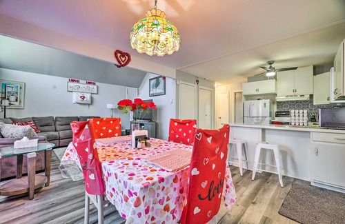 Tobyhanna House | Tobyhanna Home Near Kalahari w/Lake & Pool Access
