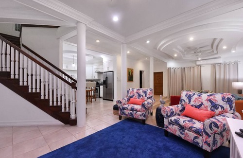 Dunmore Town House | Todd’s Place Harbour Island