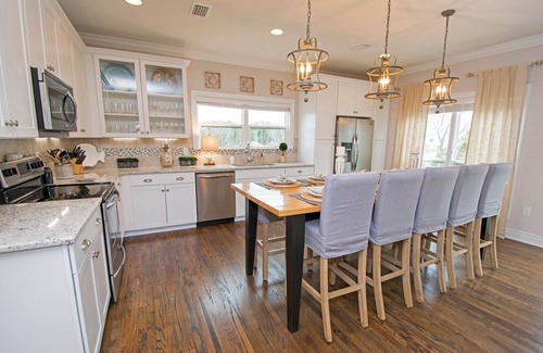 Miramar Beach House | TOES IN THE SAND: Fall 2025, book 3 nights, get 4th night FREE!