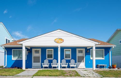 Atlantic Beach House | Toes in the Sand Unit B