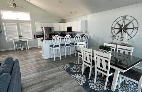North Topsail Beach House | Toes in the Sand-Oceanfront