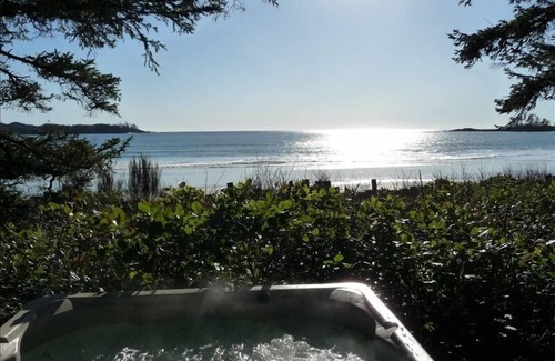 Tofino House | Tofino Beach Oasis on World Famous Chesterman Beach!