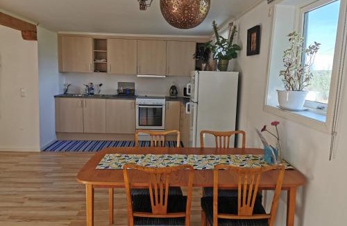 Varberg Municipality Apartment | Tofta Konstgalleri-Familjelägenhet