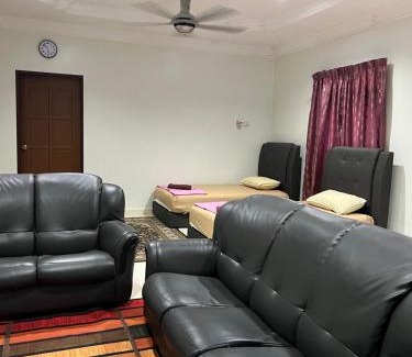 Kuala Terengganu House | Tok Wan Roomstay