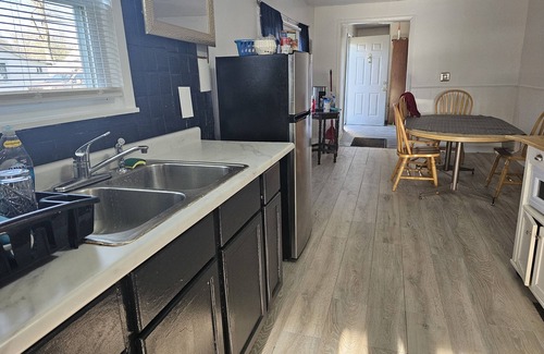 Toledo House | Toledo ohio Home close to everything Parks etcnbackyard- fellowship