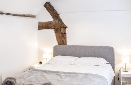 Lowestoft House | Toll Cottage