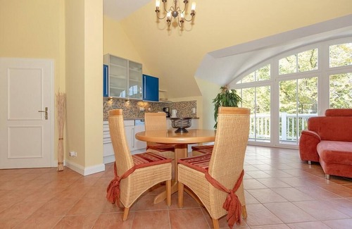 Ostseebad Kuhlungsborn Apartment | Tolle Dachgeschosswohnung mit Balkon zur Ostsee - Saunabereich im Haus Inklusiv!