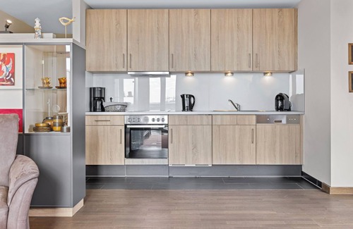 Wremen Apartment | Tolle, Ruhige Ferienwohnung in Strandnähe mit Sauna, Meerblick und Zwei Balkonen