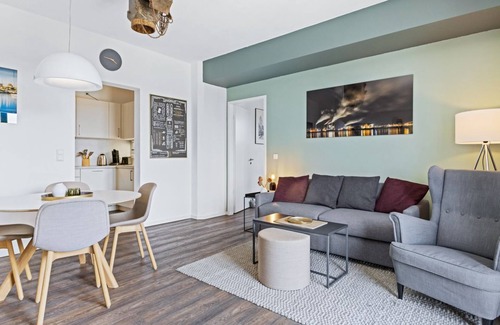 Wismar Apartment | Tolles Ferienapartment mit Balkon in Toplage im Hafen der Hansestadt Wismar - Ohlerich Speicher