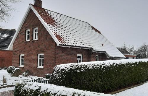 Krummhoern House | Tolles Ferienhaus in Pilsum - Ferienhaus Trientje - mit Garten und überdachter Terrasse