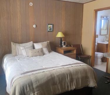 Glennallen Hotel | Tolsona Lake Lodge