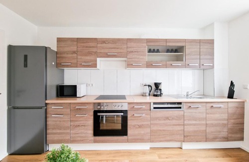 Krefeld Apartment | Tolstov Apartments - 2 Room Apartment - 25 Min to Messe DUS