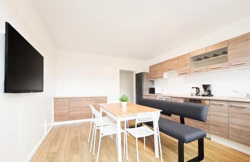 Krefeld Apartment | Tolstov Apartments - 2 Room Apartment - 25 Min to Messe DUS