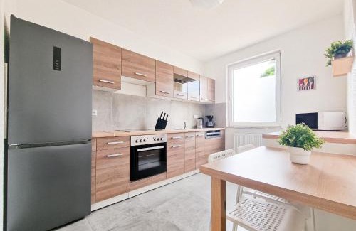 Krefeld Apartment | Tolstov Apartments - 4 Zimmer Wohnungen - 25 Min zur Messe DUS