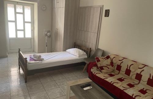 Filiatra Apartment | tom house 2
