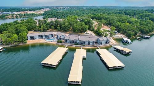 Osage Beach House | Tommy's Place with 27 Boat Slip and Lift